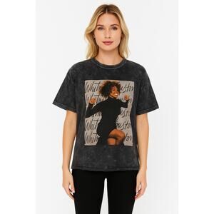 Whitney Houston Retro 1980s Tee Crew Neck Short Sleeve Black Raw Hem T-Shirt, M